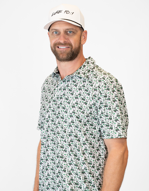 Person wearing white hat with black "LUKE 18:1" text